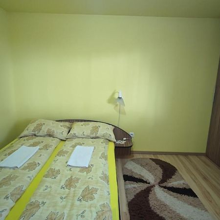 Gabriella vendégház Lăzarea Exterior foto